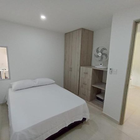 Apartamento Nuevo A Una Cuadra Del Rodadero Gaira Екстериор снимка