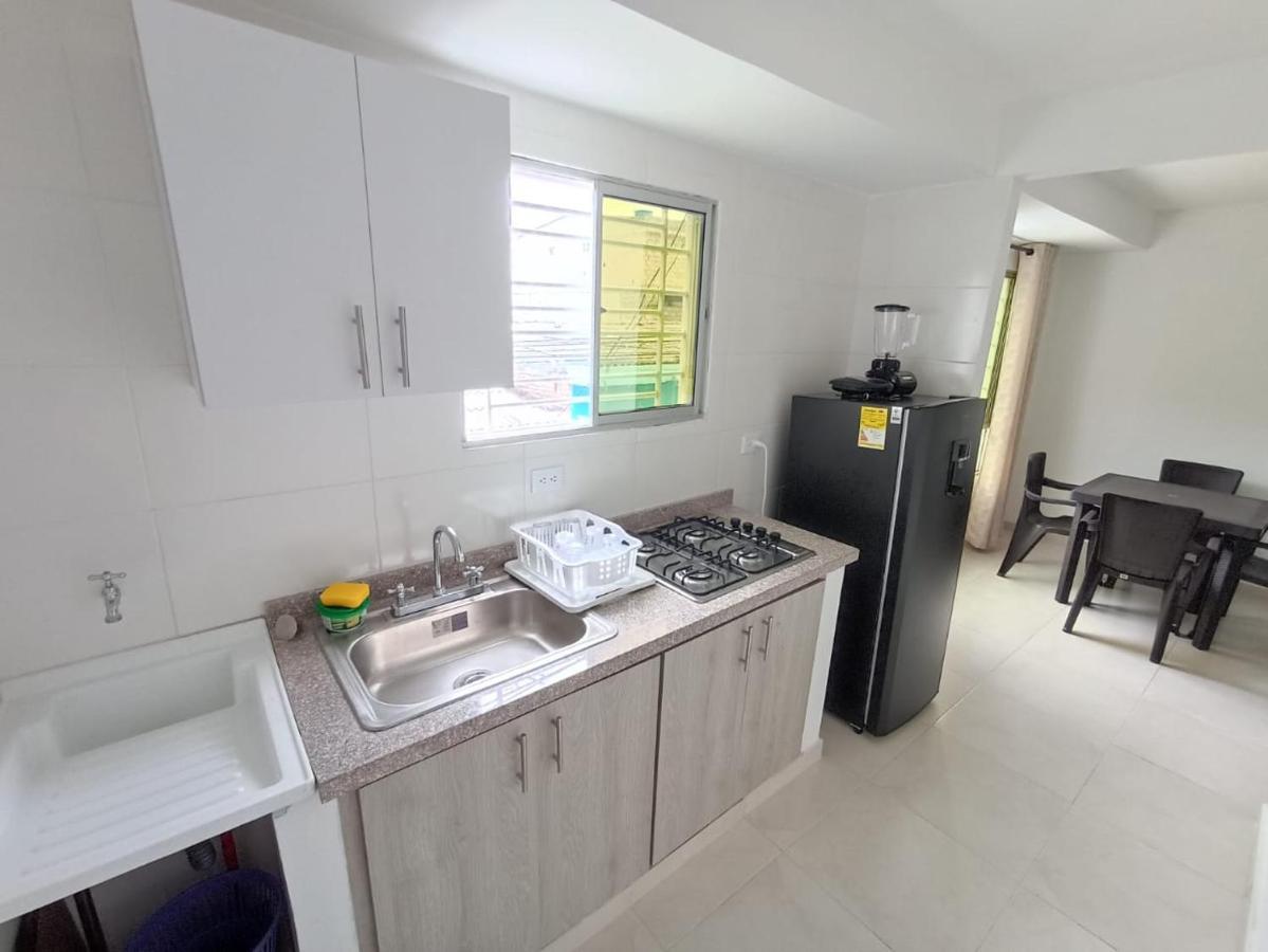 Apartamento Nuevo A Una Cuadra Del Rodadero Gaira Екстериор снимка